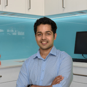 Dr. Shiv Shashi